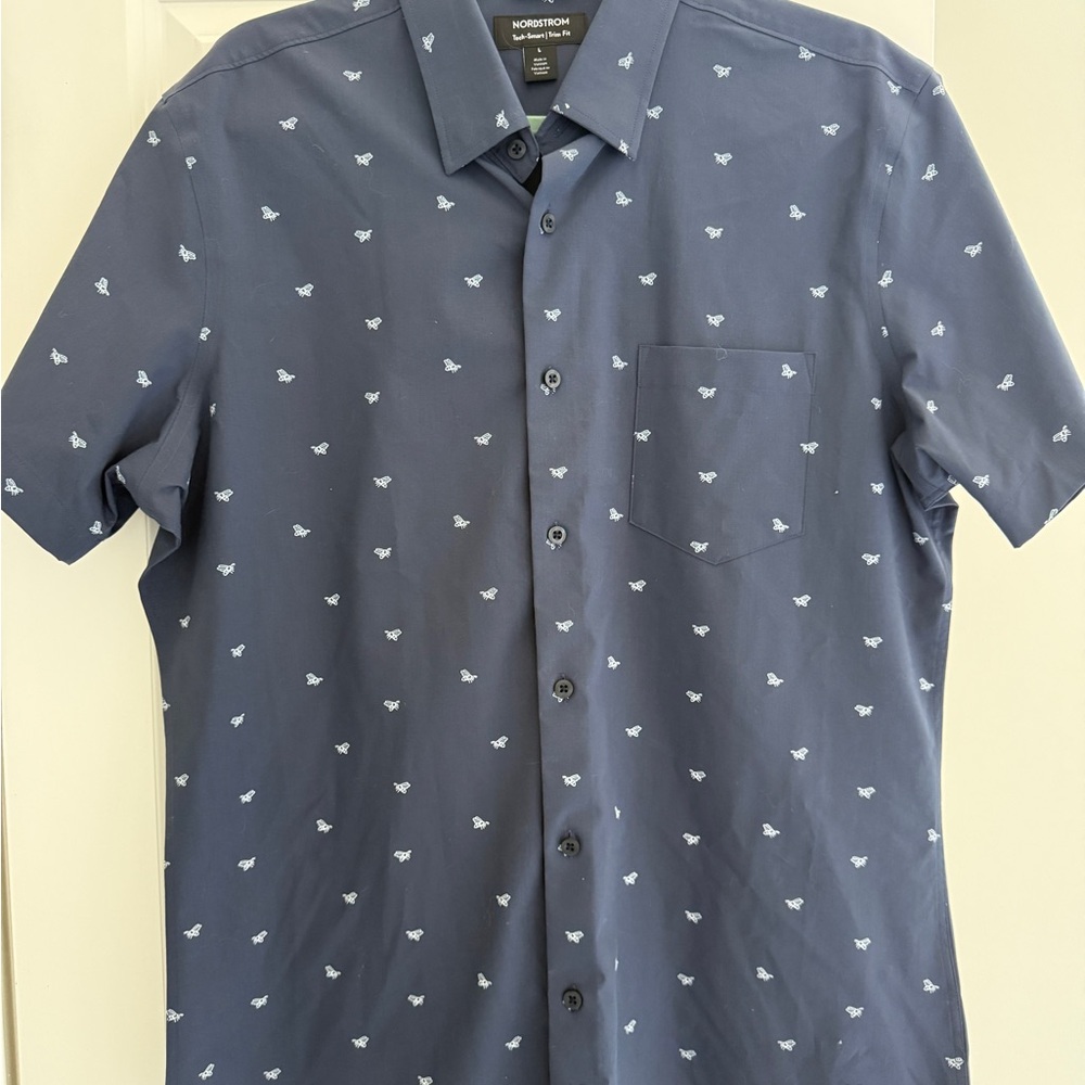 Nordstrom Men’s Navy Short-Sleeve Button-Down Shirt with Small White Print